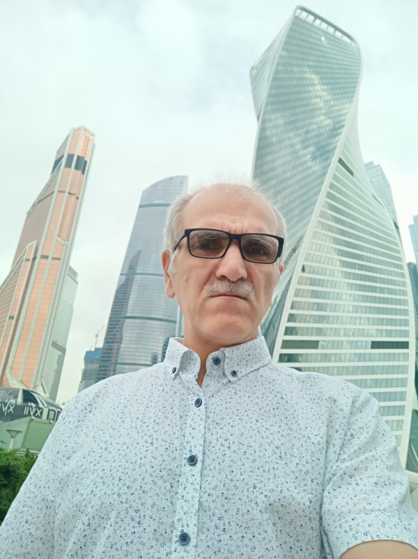 Шекерханов